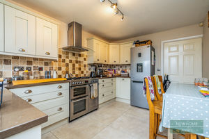 Photo 19- click for photo gallery